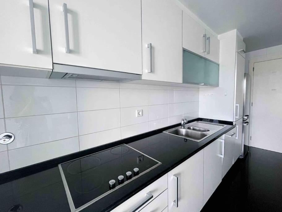 Airport Expo Apartment Лиссабон Экстерьер фото