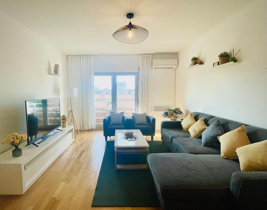 Airport Expo Apartment Лиссабон Экстерьер фото